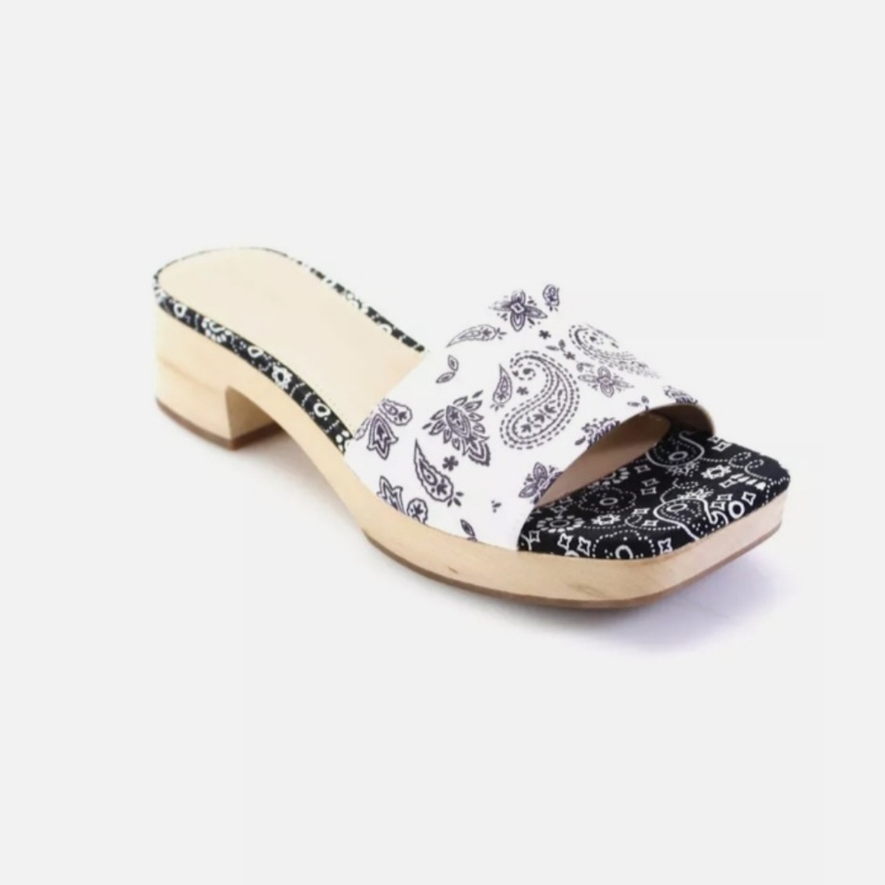 Sandals Slides